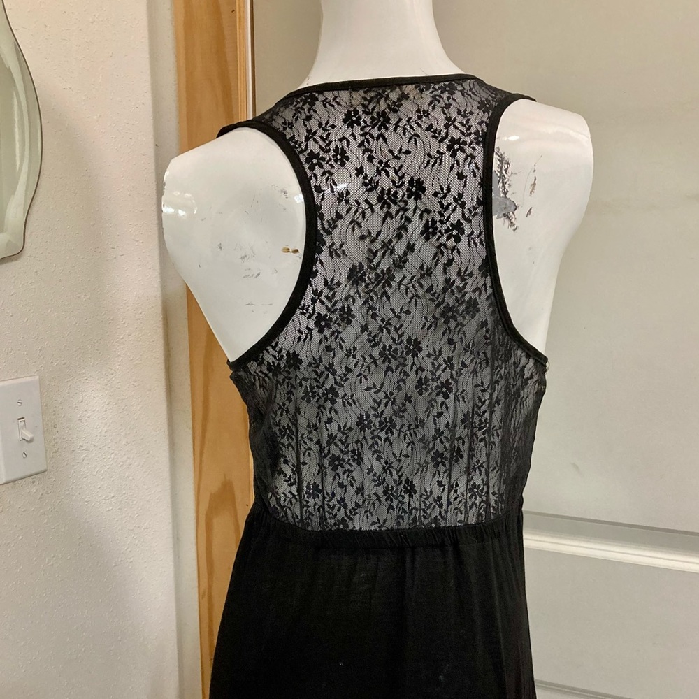 Umgee sleeveless dress with lace bodice and slit skirt - Picture 2 of 3